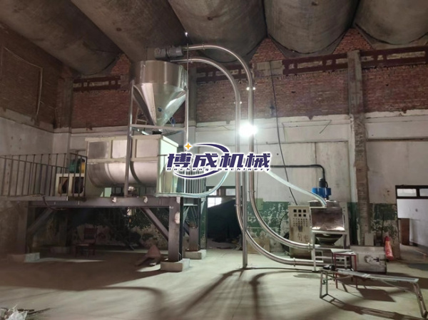 管鏈輸送機(jī)