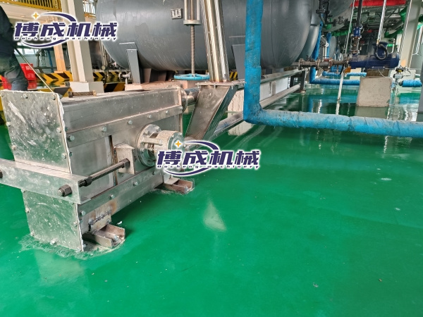 管鏈輸送機(jī)